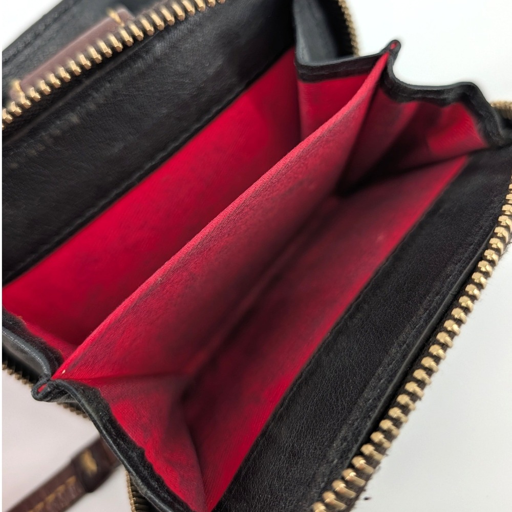 Vintage Dooney Bourke AWL Zip Around Wallet Black Leather‎ Red Interior Duck USA - Picture 5 of 6